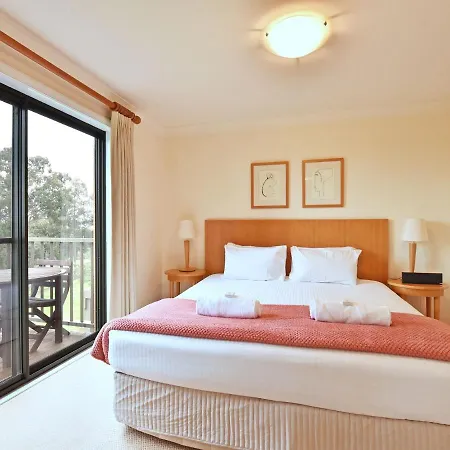 Villa 2Br Prosecco Villa Located Within Cypress Lakes Resort Pokolbin Exterior photo
