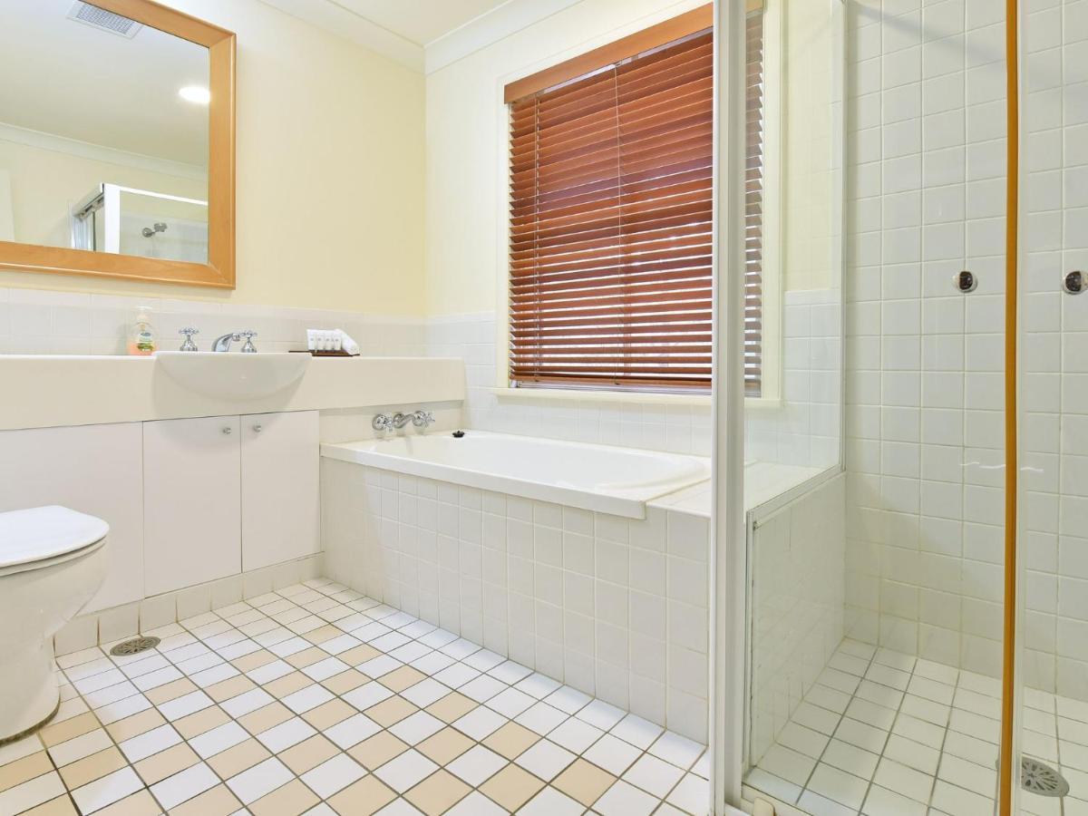 Villa 2Br Prosecco Villa Located Within Cypress Lakes Resort * Pokolbin